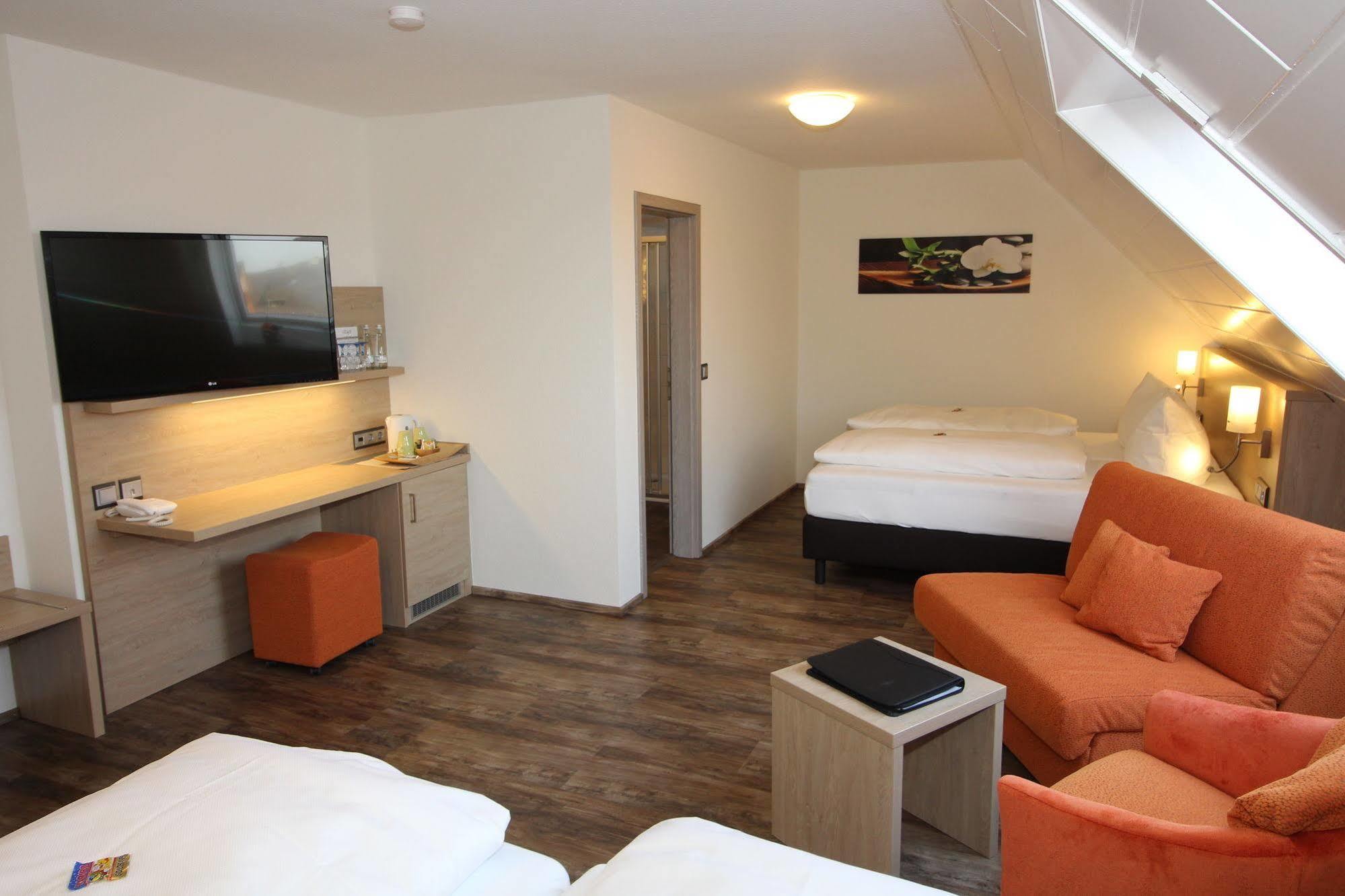 Hotel Engel Kappel-Grafenhausen Kültér fotó